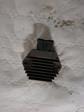 REGULATEUR HONDA CB 600 F