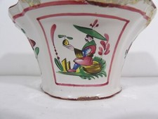 Bouquetiere ancienne faience