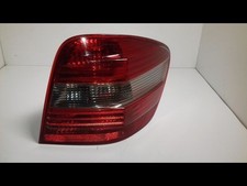 Feux arriere droit Mercedes-benz CLASSE M (W164) Ml 320 cdi 4-matic (164.122) (