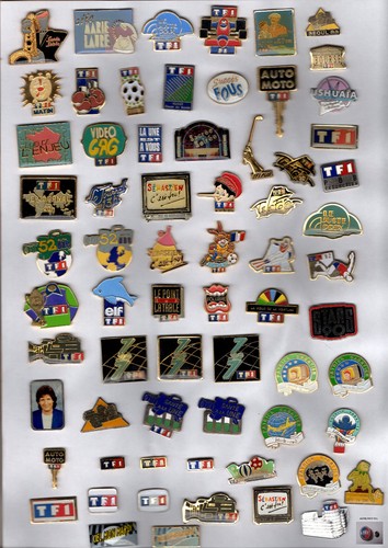 Pin média télévision - pin's,