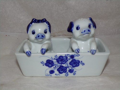 Ancienne salière poivrière