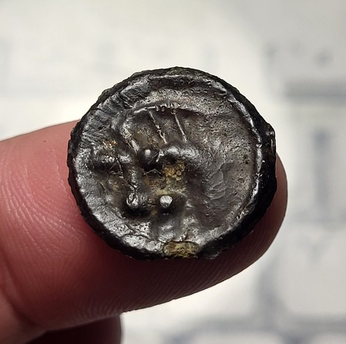 145 leuques potin au - -,