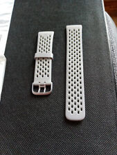 Fitbit bracelet sport gris montre connectée versa 3 et 4 