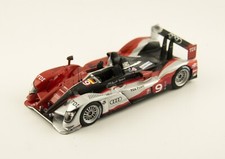 Miniature 1/43 - AUDI R15 1er Le Mans 2010 - IXO 1:43