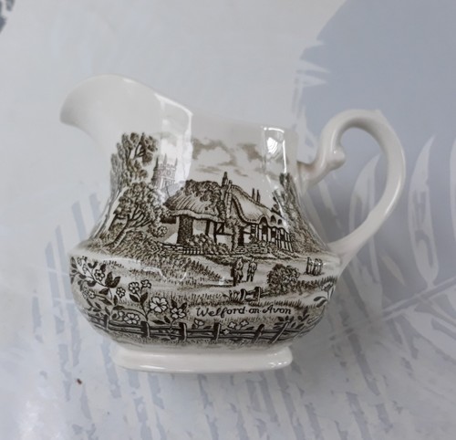Pichet pot lait ceramique - pot, a