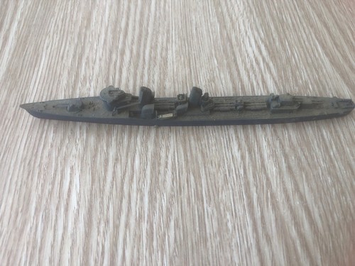 Maquette bateau guerre - de,