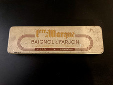 Boite en métal Ancienne