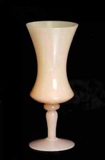 Opaline rose corail vase