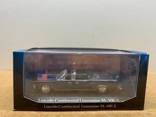 LINCOLN CONTINENTAL LIMOUSINE SS 100 X 1/43 EN BOITE E7