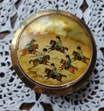 Boite ronde décor cavaliers