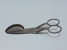 -CISEAUX MOUCHETTE pour BOUGIE en FER Forgé ANCIENS Collection vitrine   D