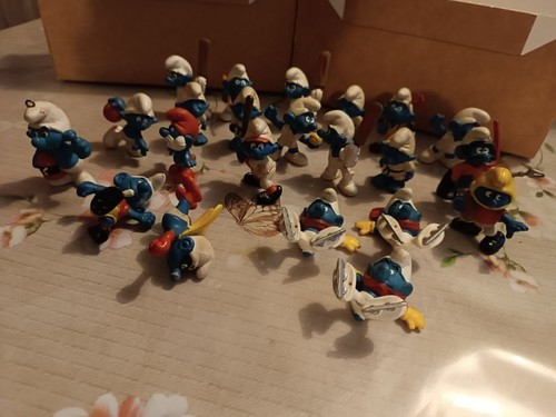 Lot schtroumpfs dont une - lot,