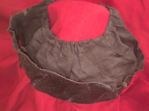 Intérieur satin bandeau cuir