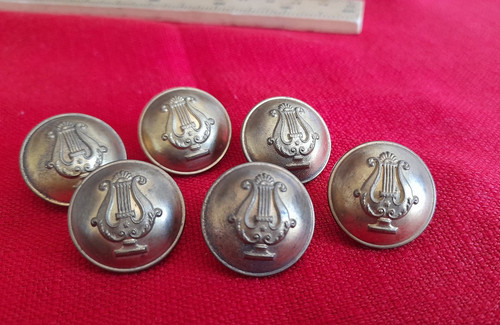 Lot boutons anciens - 6,