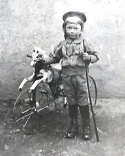 ENFANT et TRICYCLE CHEVAL, photographie ancienne, petit garçon, carte photo .  