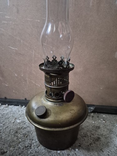 Lampe pétrole ancienne - à,