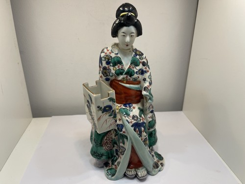 Figurine japonaise - , en