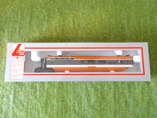 VOITURE INTERMEDIAIRE  2 CL