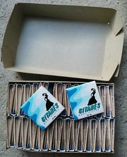 AR3 - Boîte de 50 Pochettes 24 allumettes GITANES bout filtre