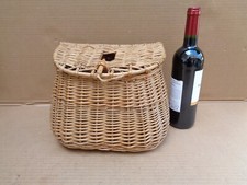 ANCIEN PANIER DE PÊCHE A LA TRUITE EN OSIER  , PÊCHE VINTAGE .
