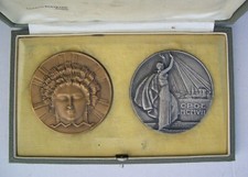 2 MEDAILLES ART DECO ARGENT  +  BRONZE en coffret par DAMMANN   electricité