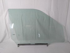 Vitre avant droit SUZUKI SWIFT