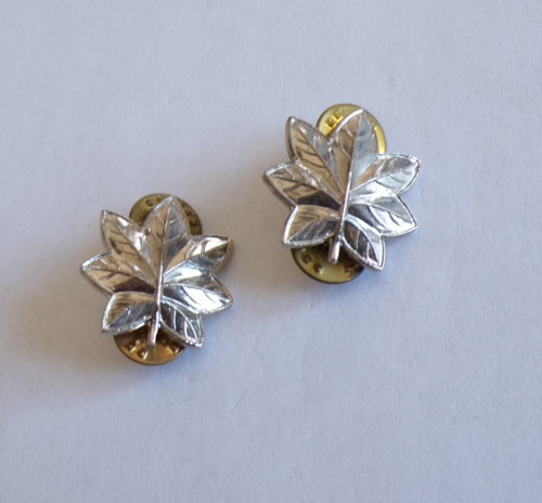 Insigne militaire col de - insigne,
