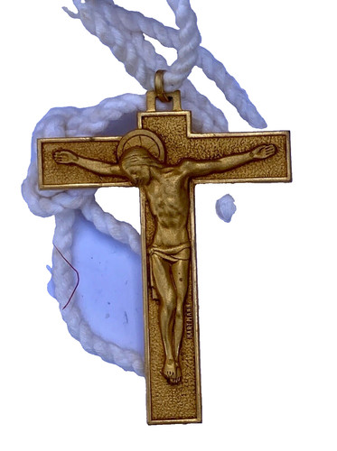Pendentif croix dorée - pendentif,