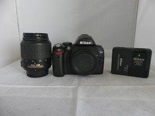Nikon D D40 6.1MP Digital SLR
