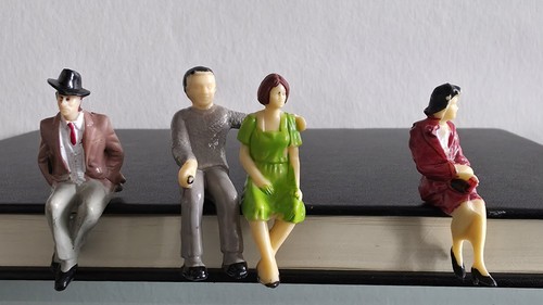 Slot lot 4 figurines - 1/32,