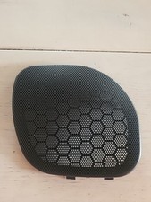 Grille Enceinte Arrière Droit