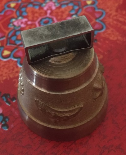 Petite cloche bronze suisse - cloche,