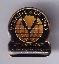 RARE PINS PIN'S .. ALCOOL VIN WINE CHAMPAGNE MEDAILLE OR G FONTAINE 51 ~FO