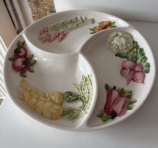 GRAND PLAT COUPE COMPARTIMENT CERAMIQUE BARBOTINE LÉGUME ASPERGE RADIS TOMATE