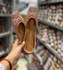 Mojari Punjabi Jutti Pour