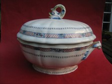 Grande soupière en faïence