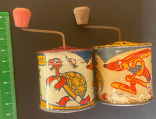 Jouet ancien Boite à musique - 2 rares Moulins musicaux "LE LIEVRE ET LA TORTUE"