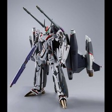 -=] BANDAI-Macross Frontier DX