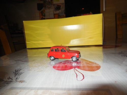 Voiture chez renault - l,