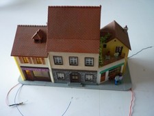 LOT de 3  Maisons  MKD montées dont 2 Commerces , avec lumières - HO