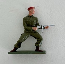 Starlux - Parachutistes - Série Luxe - Tireur mitraillette debout (kaki) (réf 50