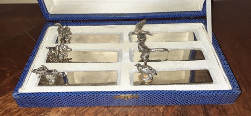 Rares portes couverts - , et