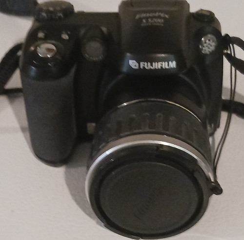 Fujifilm finepix s2000hd - fujifilm,