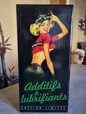 statuette publicitaire pin up bardahl neuf