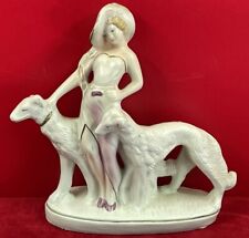 ancienne figurine en biscuit, élégante aux levriers, style art déco - 27 x 27 cm