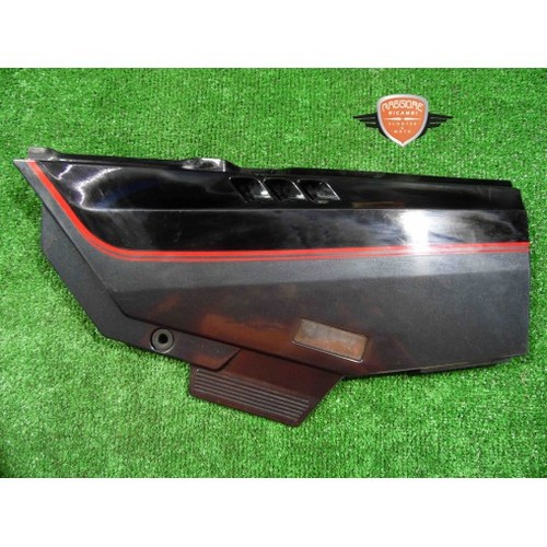 Coque sous selle gauche