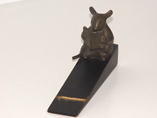BRONZE MASSIF  CALE PORTE SOURIS LISANT  SUR SOCLE BOIS NOIRCI TRES BON ETAT
