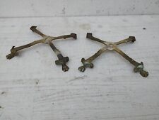 2 pieds de pendule en bronze