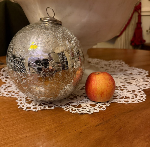 Ancienne tres grosse boule - tres,