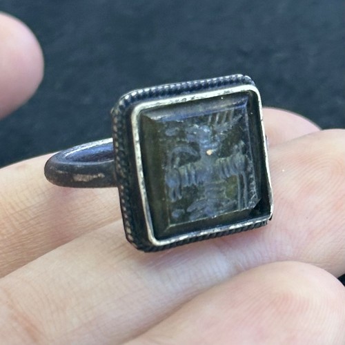 Bague romaine ancienne - ancienne, en